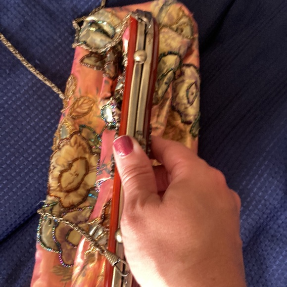 Beaded Handbag - Picture 4 of 6